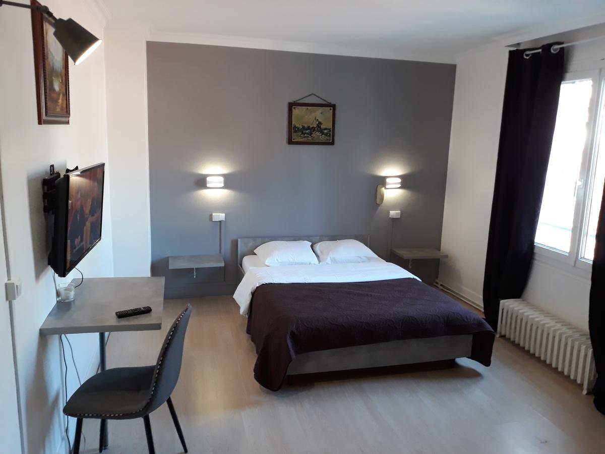 Hotel St Charles Rambouillet Exterior photo